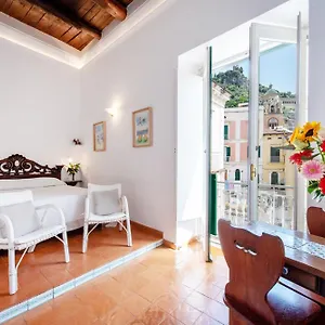 Un Po'... Apartment Amalfi