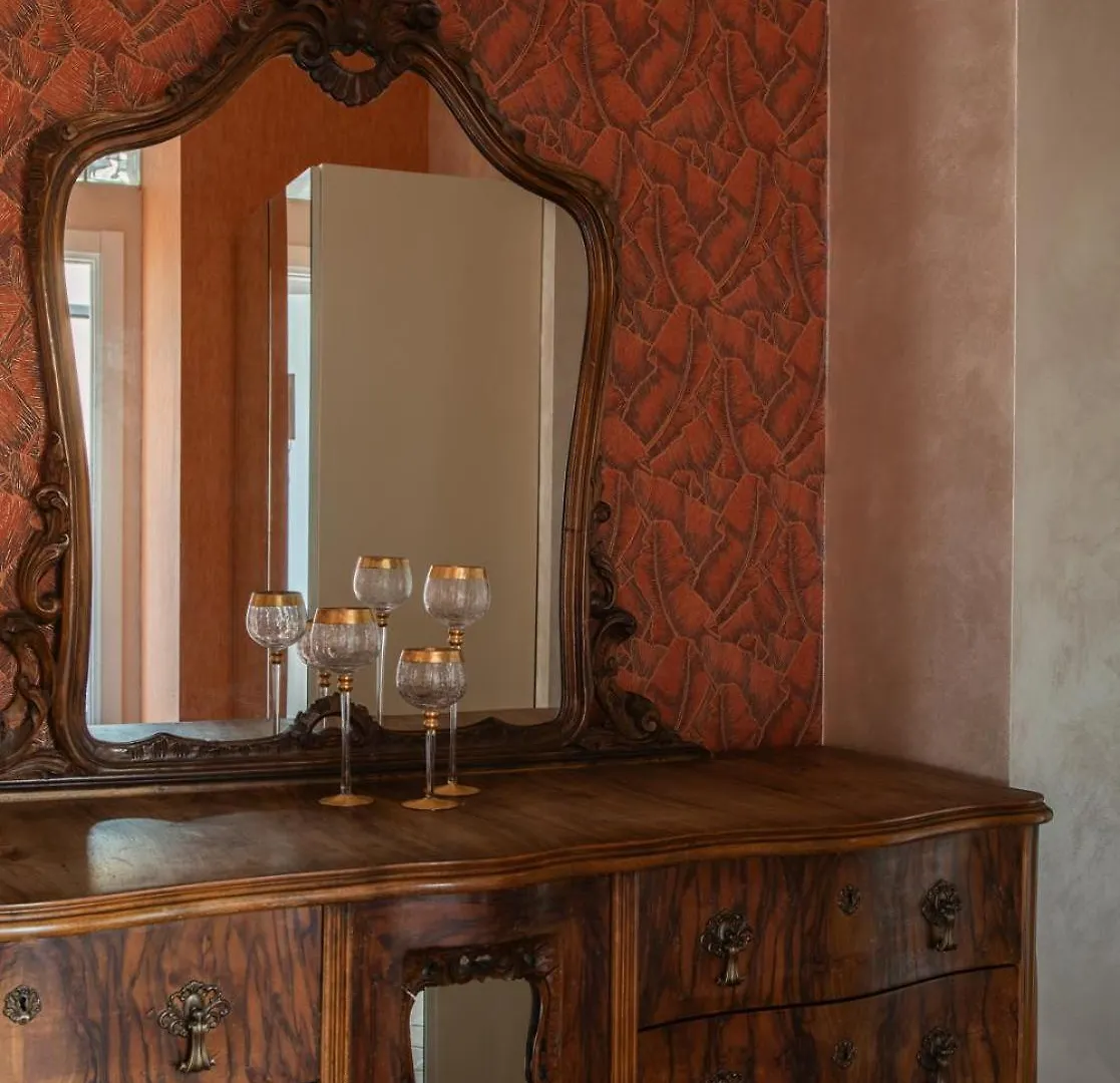 Bellevue Suite Rosselli Como 0*,