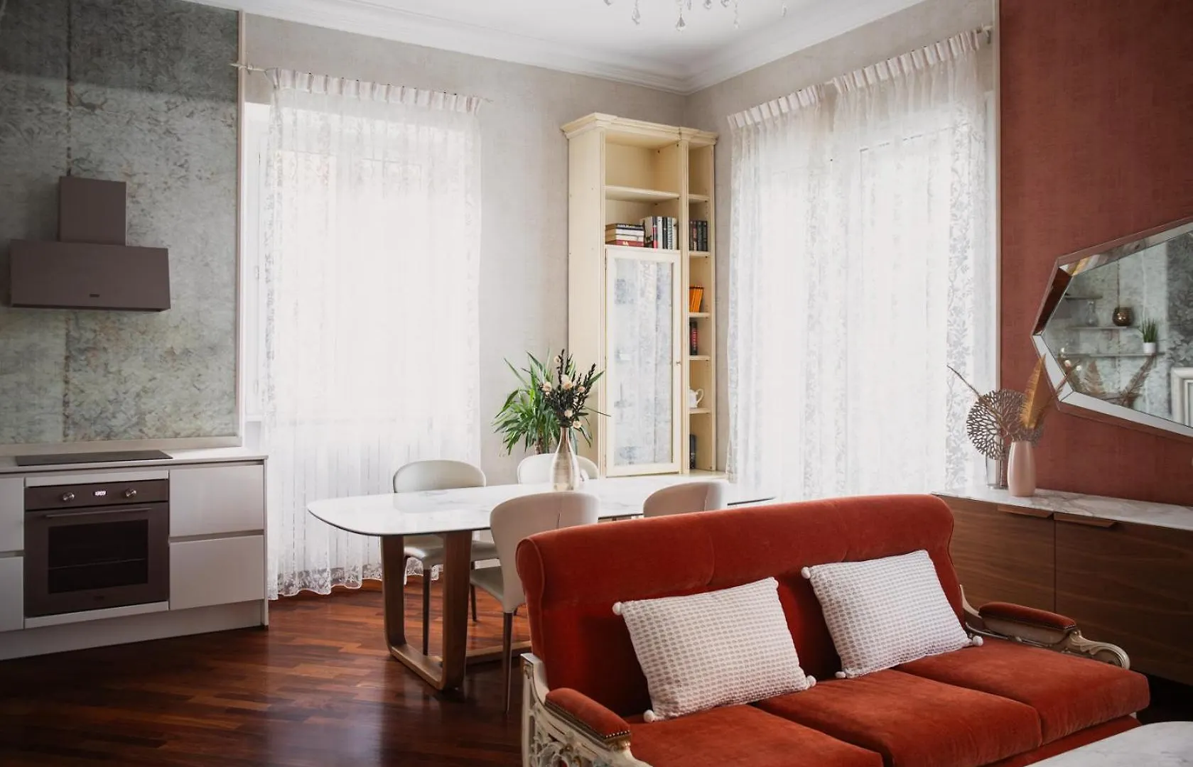 Bellevue Suite Rosselli Como Itália